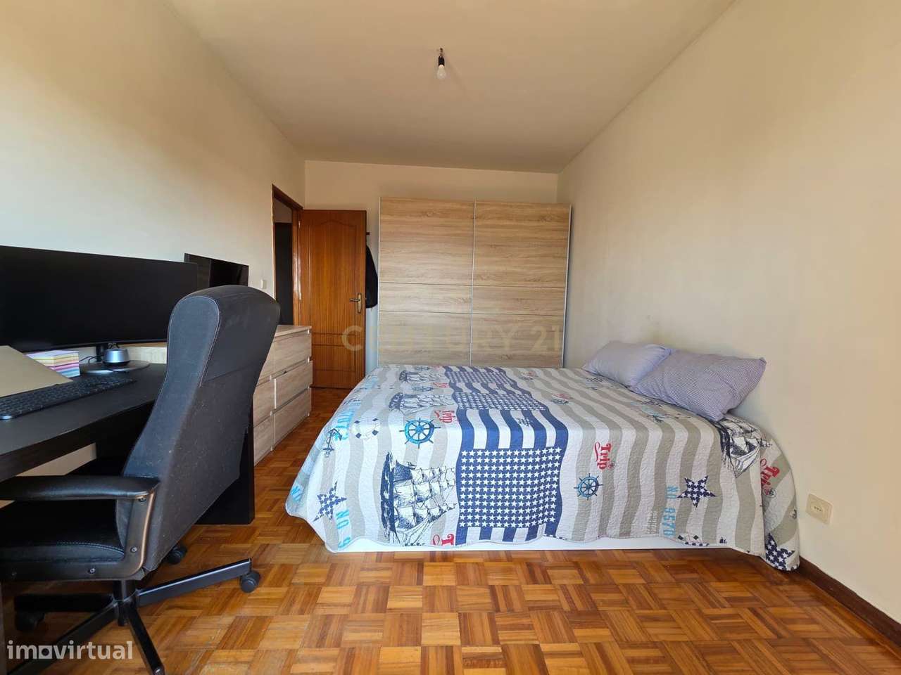 APARTAMENTO T2 | VARANDA | LUGAR DE GARAGEM | ARRUMOS | ELEVADOR | GON-15