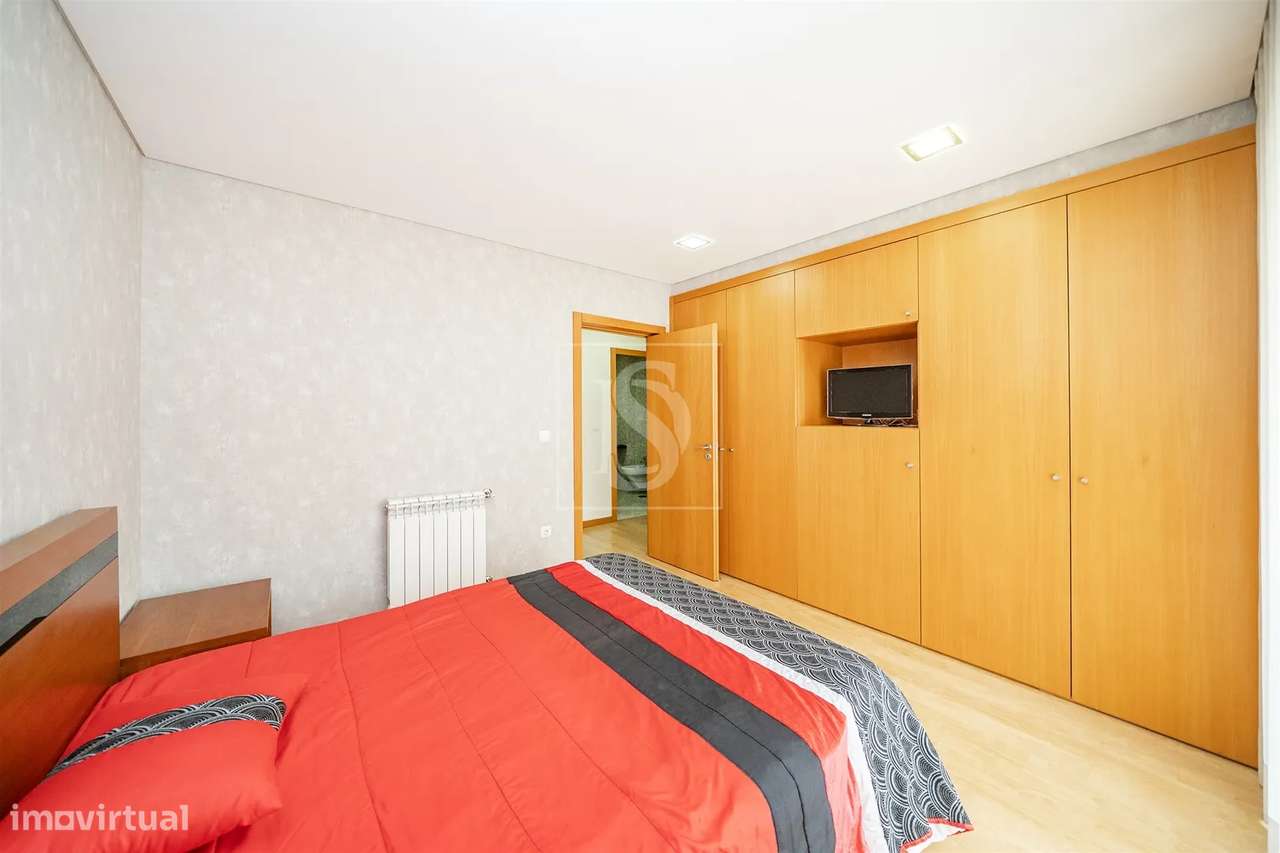Moradia T4 com 2 Suites em Gamil – Barcelos-17