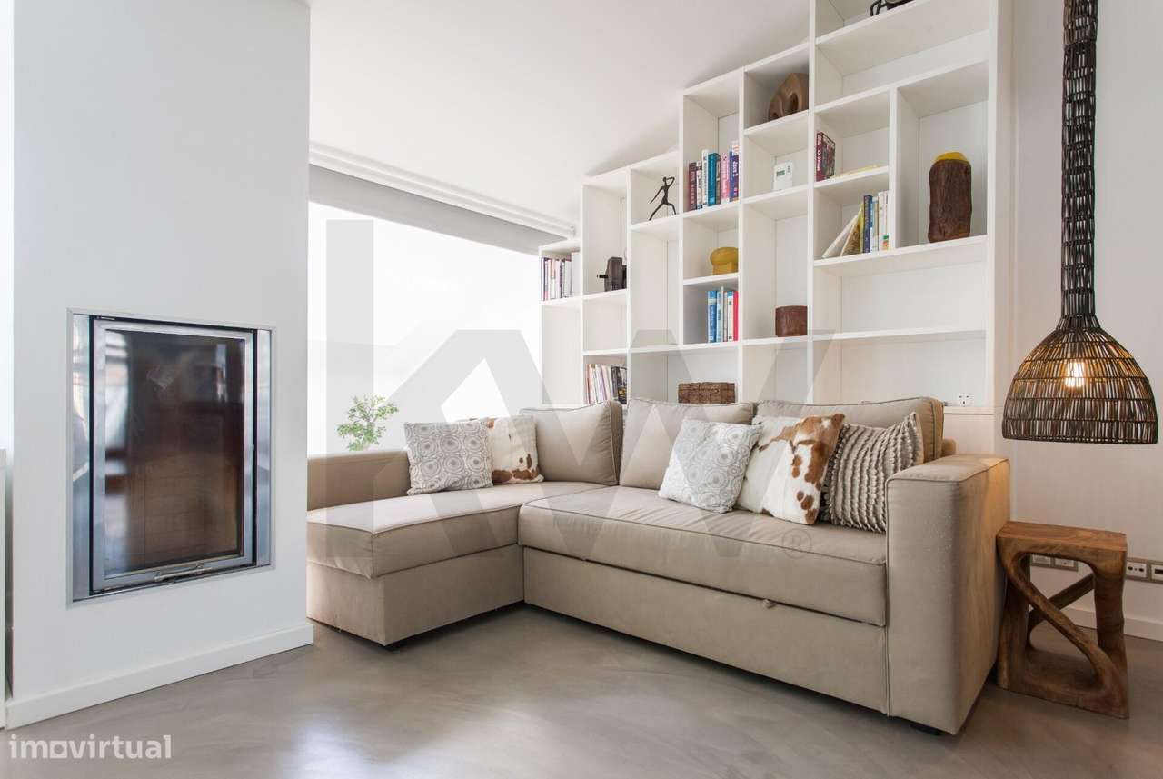 LOFT COM MEZZANINE, BEM MOBILADO, ELEVADOR, ESTACIONAMENTO e PISCINA - Grande imagem: 5/38