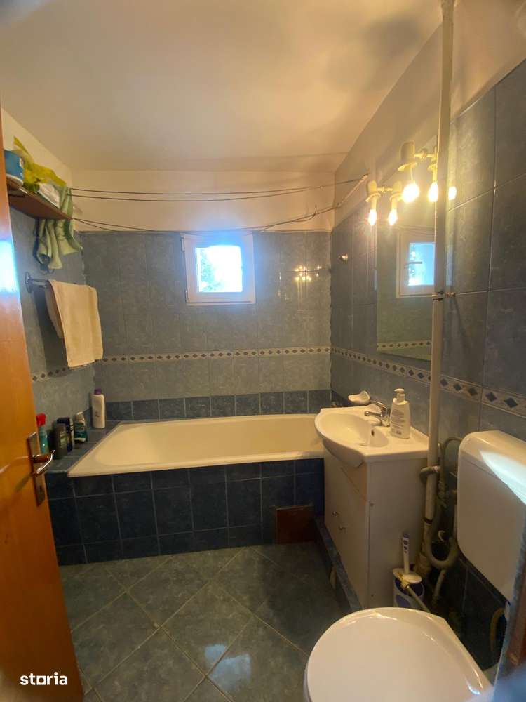 3 DECOMANDATE cu centrala,izolat, termopan, 78mp, balcon 8m,Mioritei-11