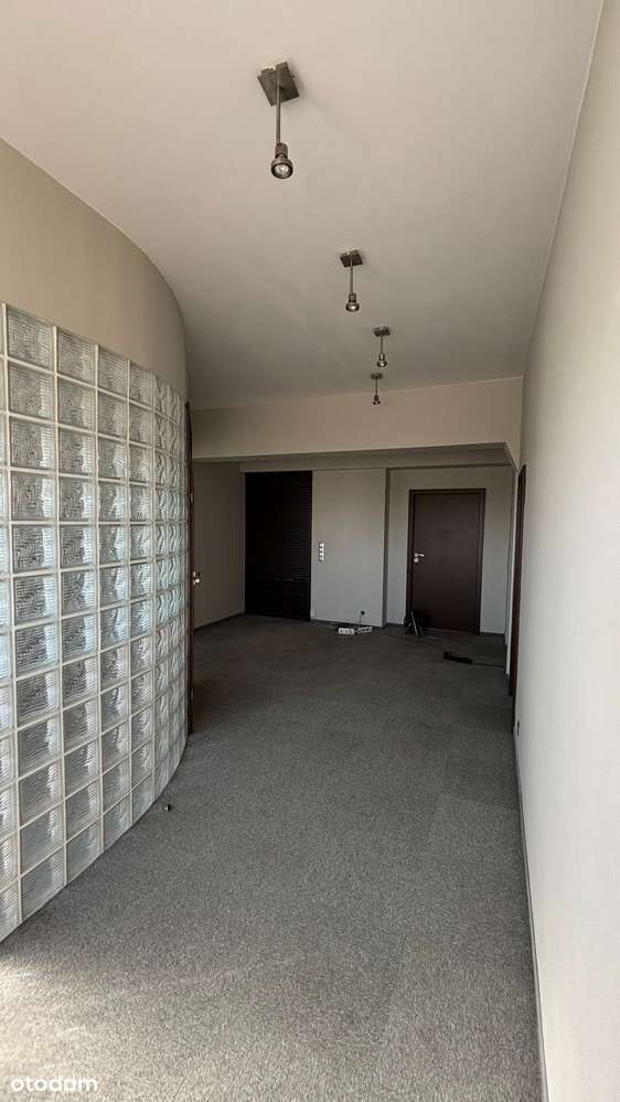 Biura do wynajęcia - dojazd bez korków, blisko centrum, parking - Pełny obrazek: 4/5