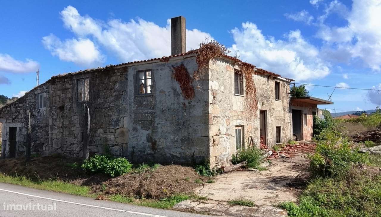 Ruína em pedra para venda, Candemil, Vila Nova de Cerveira-0