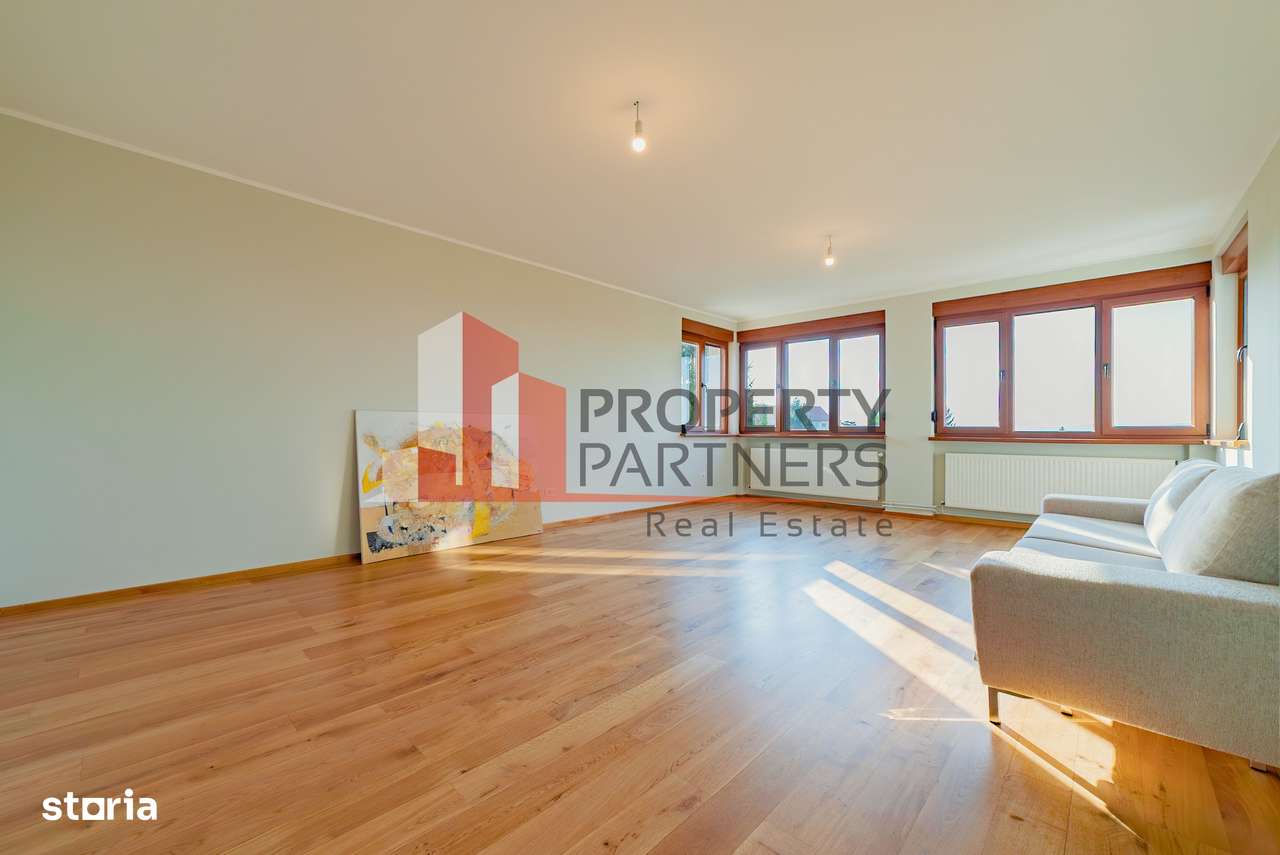 Apartament Duplex Elegant cu Terasă Panoramică – Dealul Cetății, Brașo-3