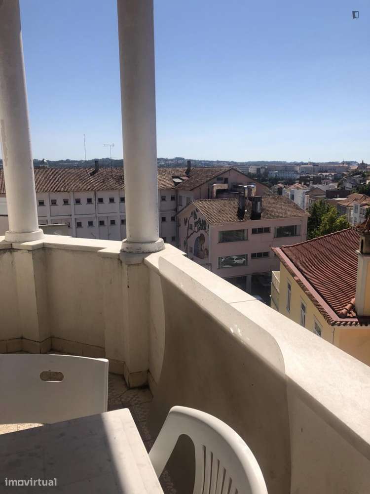 Quarto - localizado em Montes Claros Coimbra - Grande imagem: 2/10