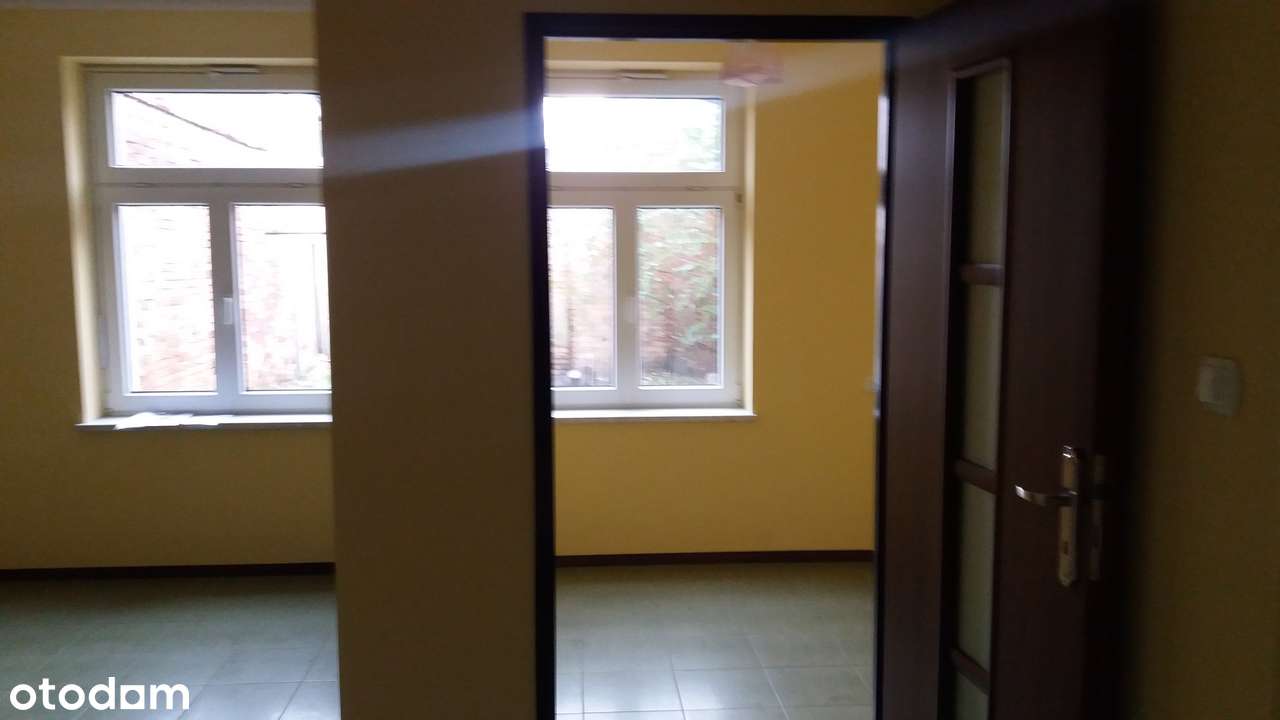 Sprzedam dwa mieszkania sąsiadujące że sobą - More