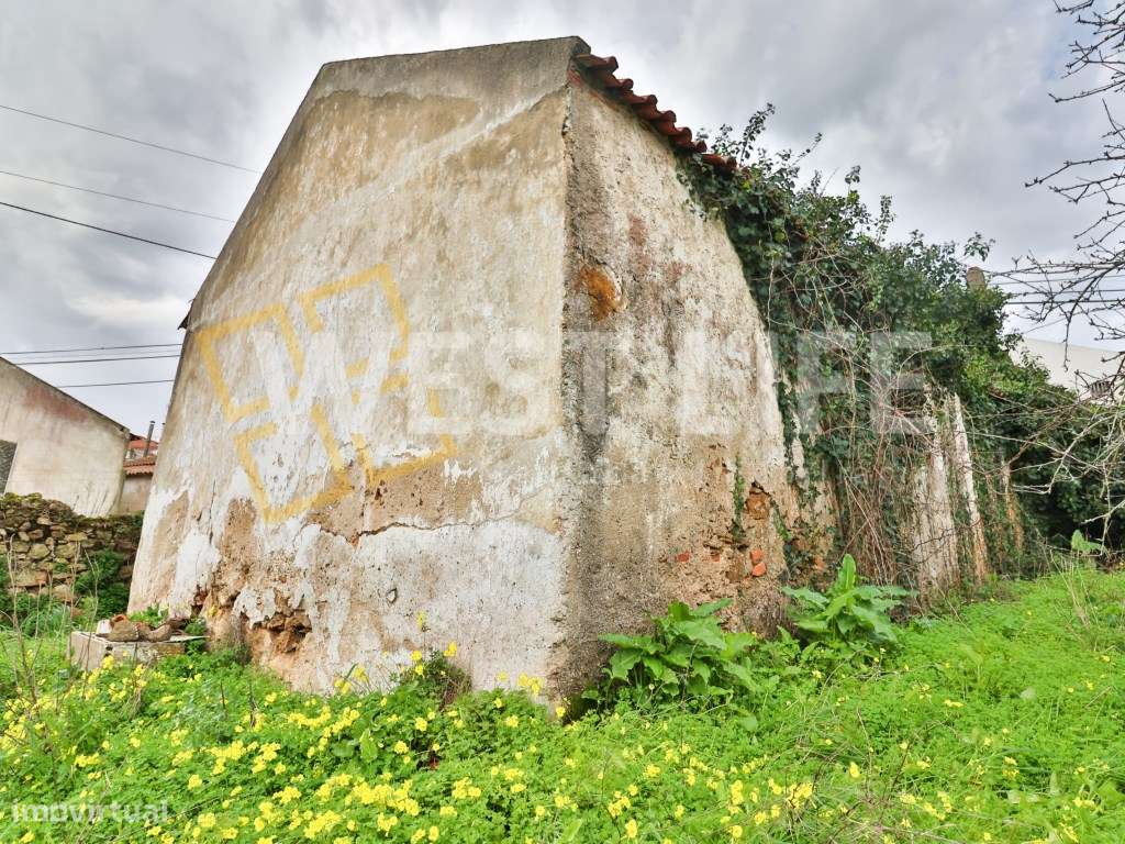 Moradia para Restauro TOTAL no Centro ENCARNAÇÃO - Grande imagem: 3/22