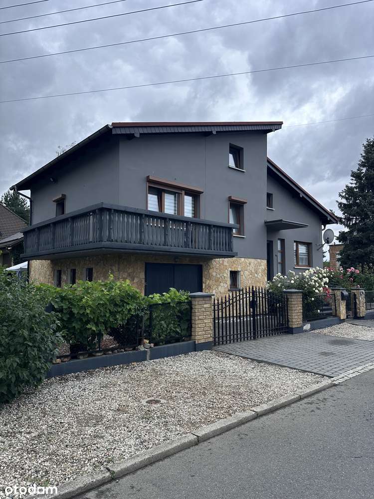 Dom jednorodzinny w Kędzierzynie-Koźlu (Żabieniec)