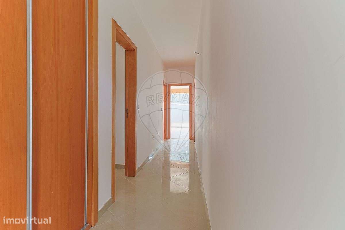 Venda de Moradia T4 + 1 em São Martinho do Bispo, Coimbra - Grande imagem: 5/16