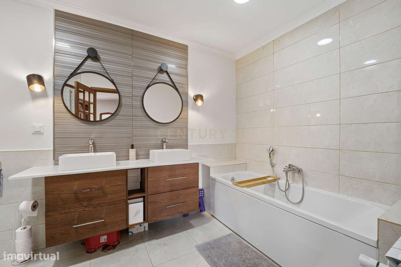 Quinta de Charme em Palmela – Renovada, Espaçosa e Pronta a Viver-25