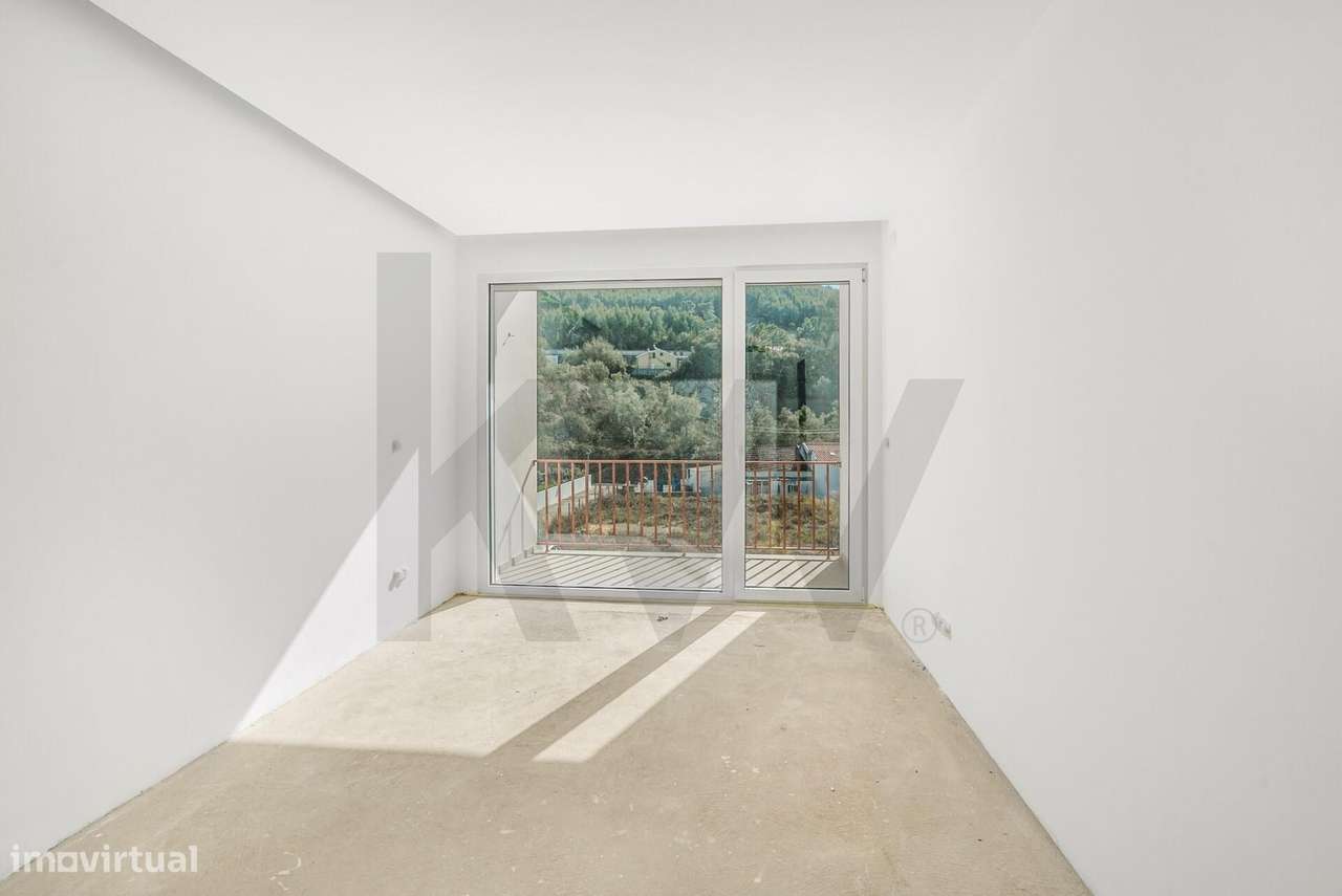 Moradia Isolada T4 em Cabeço de Montachique - Loures-17