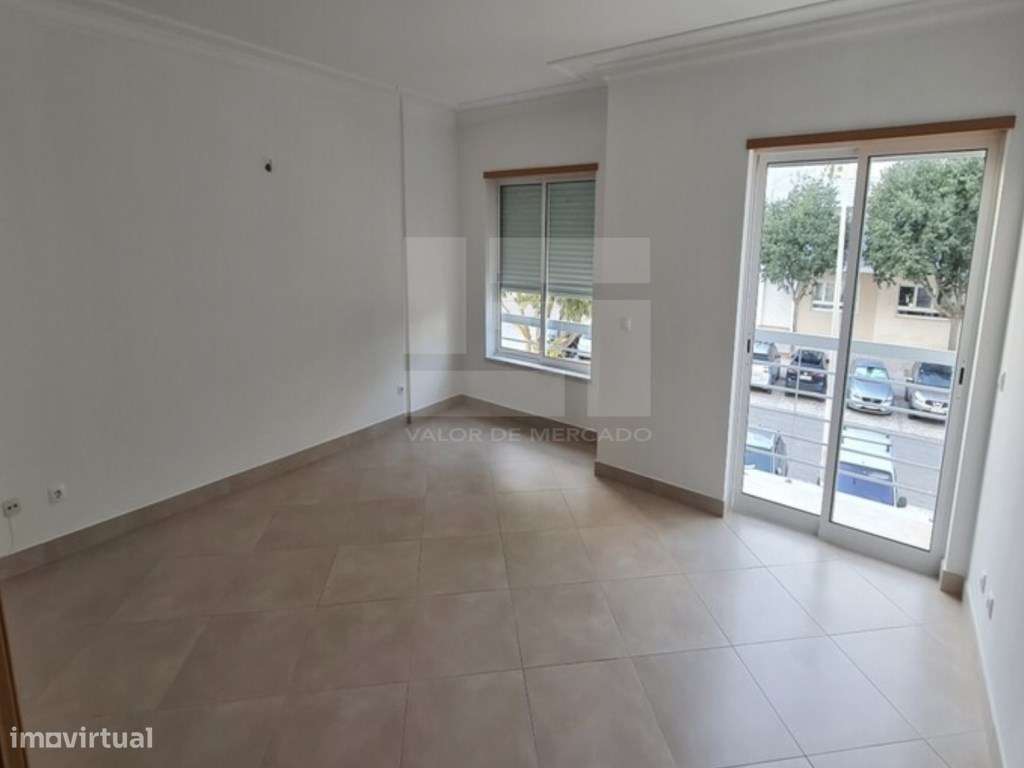 APARTAMENTO T2 PARA VENDA - LOULÉ - FARO - Grande imagem: 2/18
