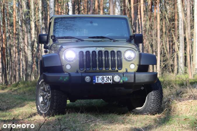 Jeep Wrangler - 23