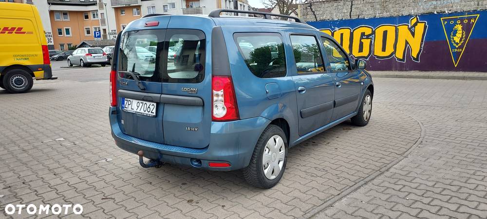 Dacia Logan MCV 1.6 16V Hi-Flex - 5