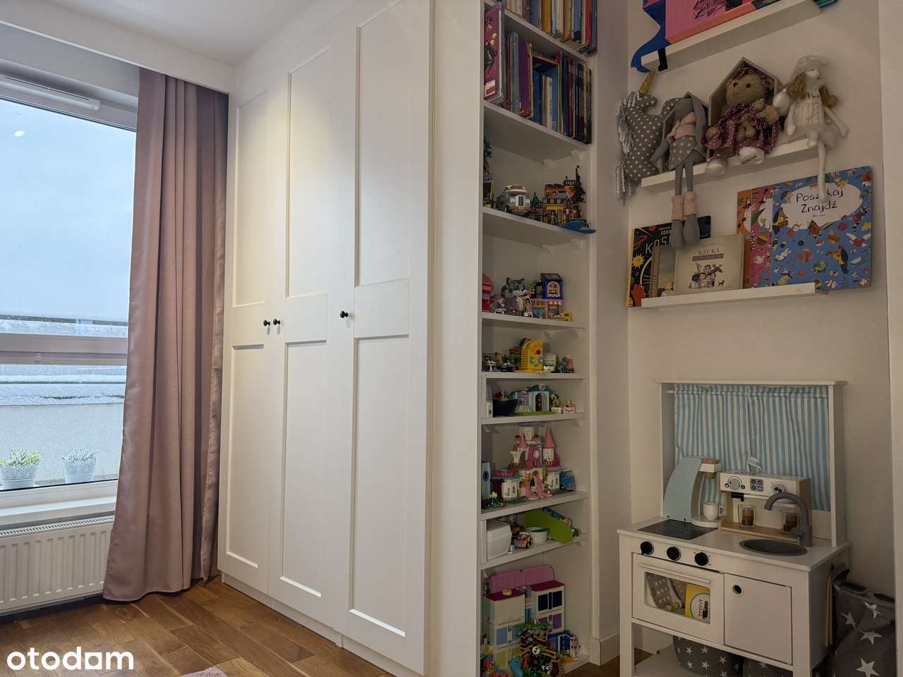 Mieszkanie z miejscem w hali i komórka oraz dużym balkonem 40m-10