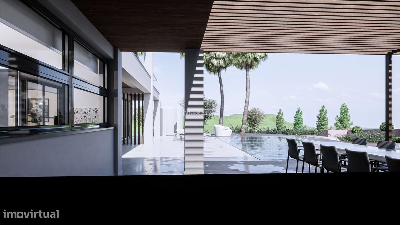 LUXUOSA VILLA V4  DE ARQUITETURA MODERNA COM PISCINA SITUADA NA ZONA D-21
