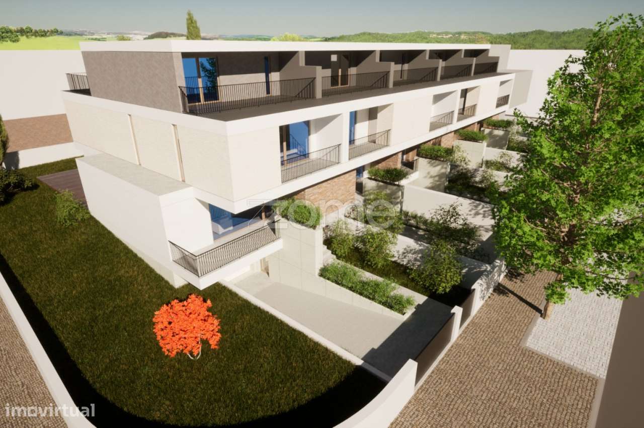 TERRENO + PROJETO DE MORADIA T3 EM BANDA (CHAVE NA MÃO) - Grande imagem: 3/17