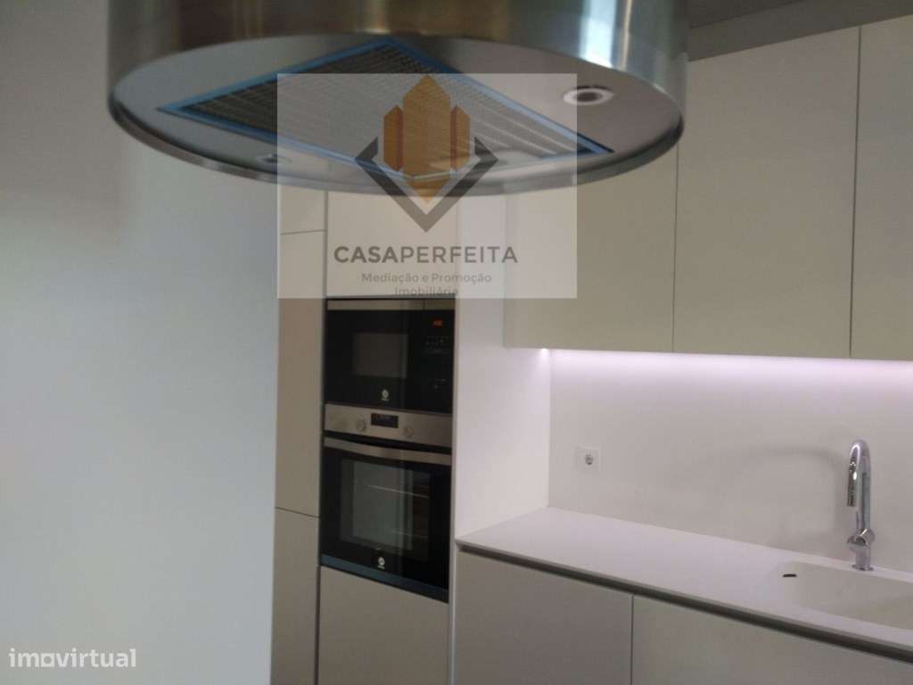 Apartamento T4 totalmente Remodelado -Boavista-9