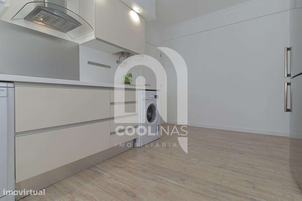 Apartamento T3 transformado em T2 no Borel.-7