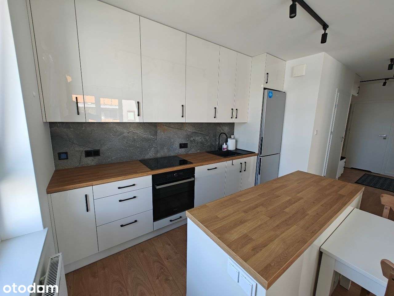 Nowe 58m, 2 łazienki, klima, duży balkon, garaż - Widok 3
