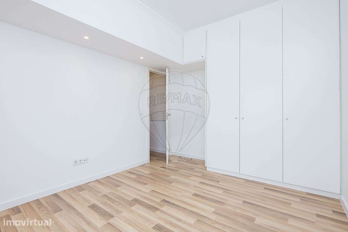 Apartamento T1 para arrendamento - Grande imagem: 2/8