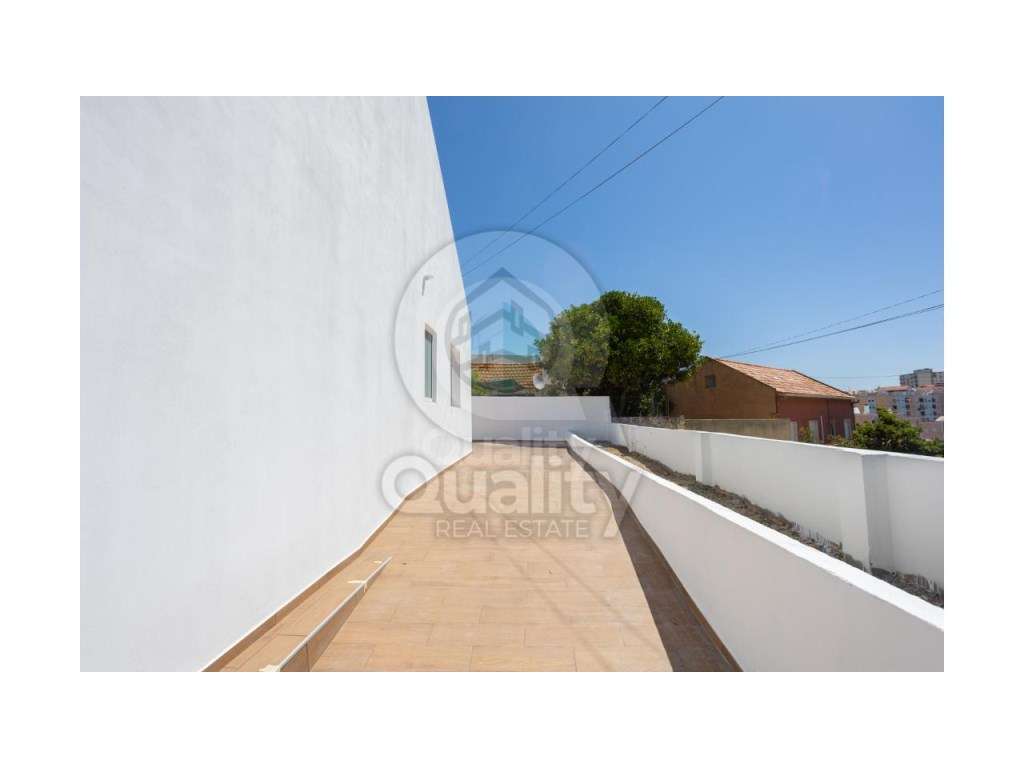 Moradia em Banda T2 com Logradouro em Setúbal - Grande imagem: 5/42