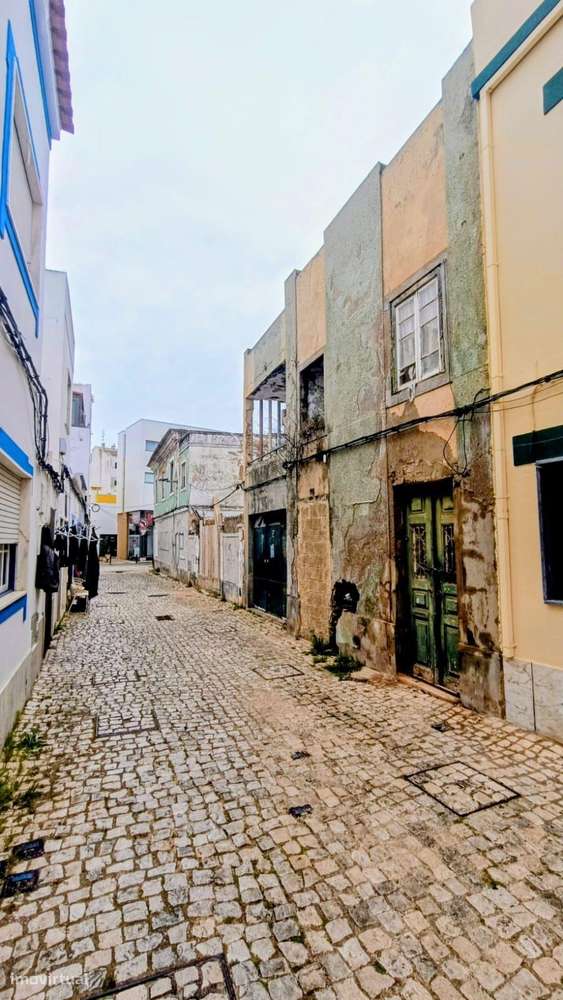 Reabilitação Conjunta de Dois Prédios - Centro de Portimão-6