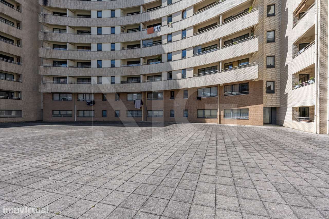 T2 com Varanda, Lugar de garagem e arrumos na Cidade Jovem - Rio Tinto-39