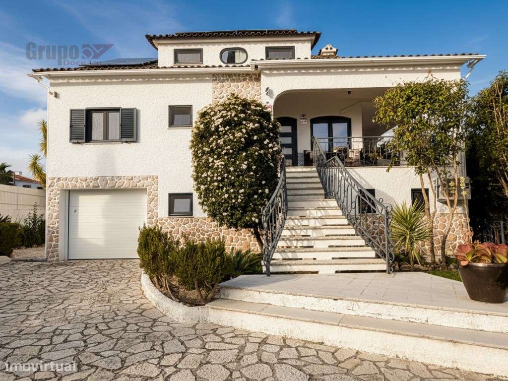 Moradia Isolada T6 Totalmente Renovada em Sesimbra - Grande imagem: 4/45