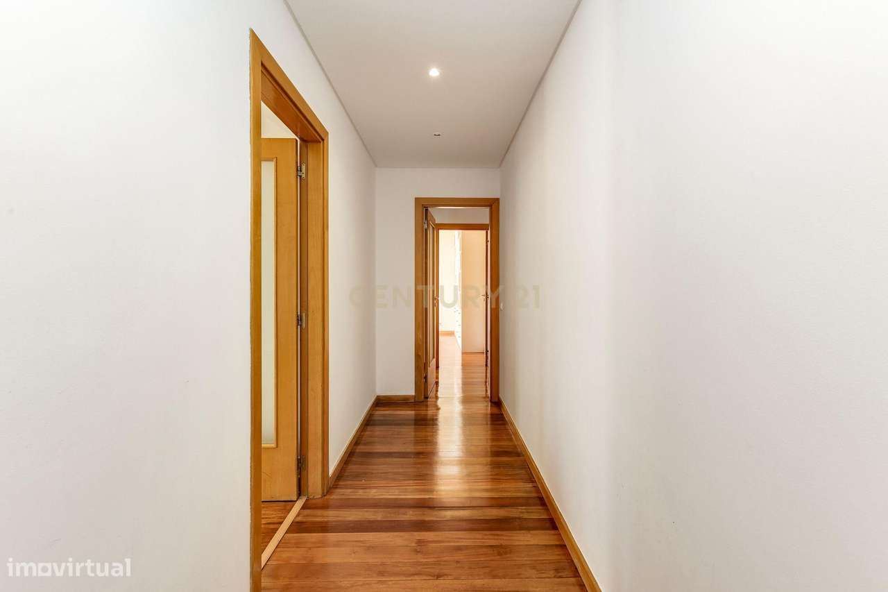 Apartamento T2 transformado em T3, Avenidas Novas ( Bairro do Rêgo), L - Grande imagem: 5/34