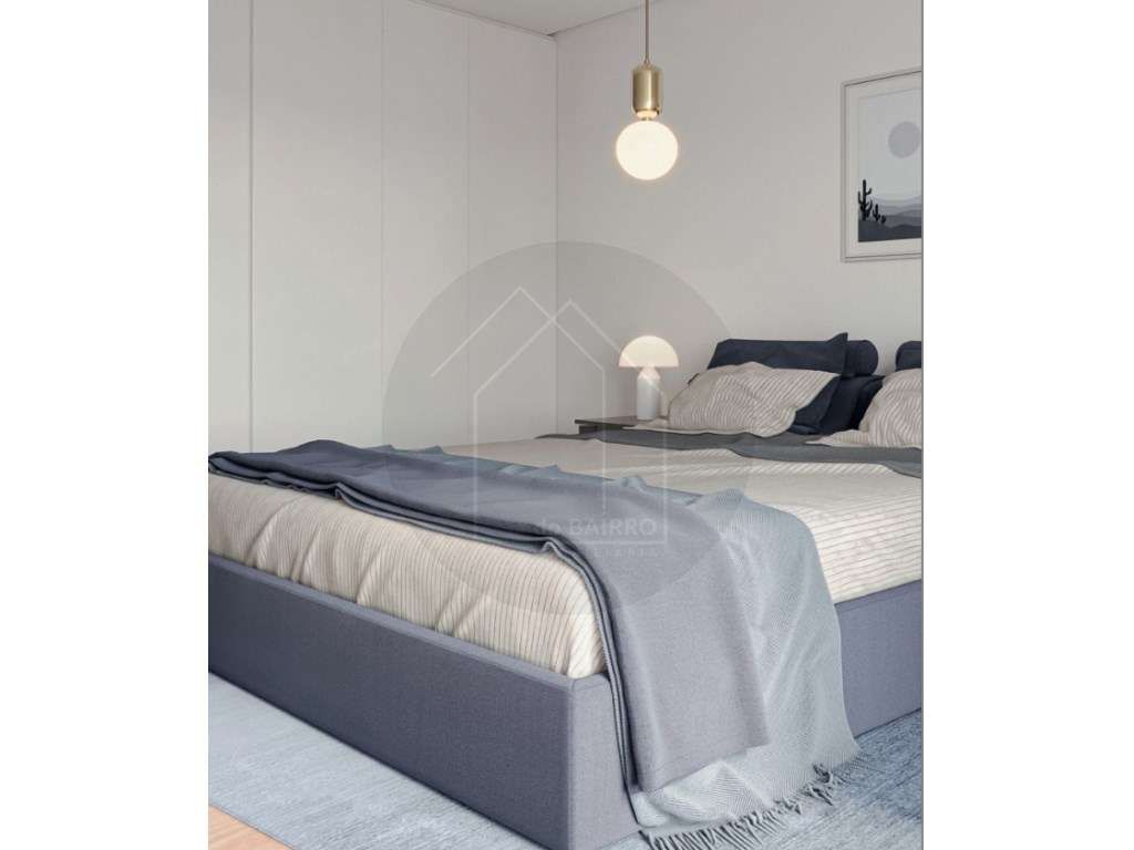 Apartamento T3 com espaço exterior 41m2 e garagem na AVª Fernão Mag...-6