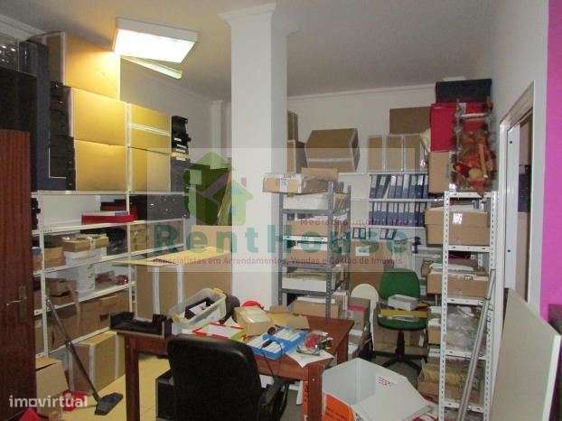 Loja/Armazém Para Venda - Paião - Grande imagem: 5/6