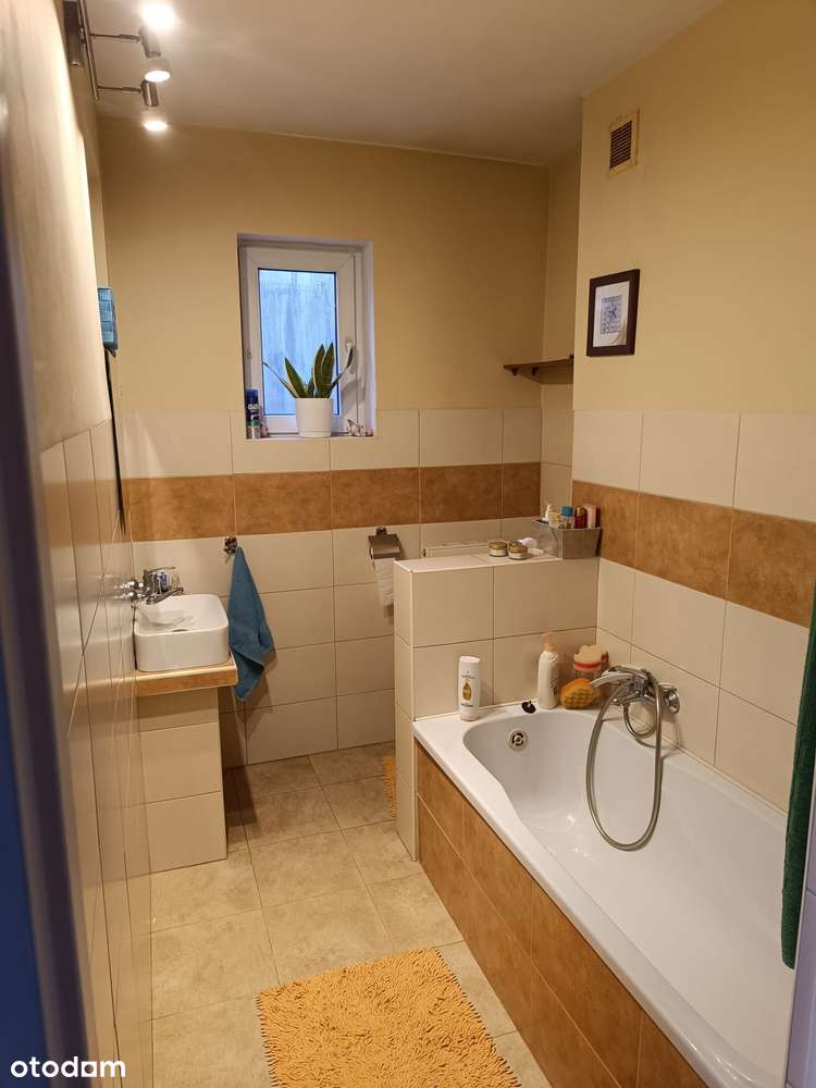 Dom z ogrodem w zabudowie bliźniaczej-6