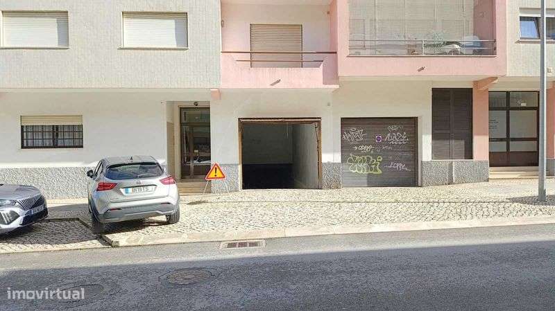 Alugo Garagem Box fechada com 13 m2, Caldas da Rainha - Grande imagem: 5/5