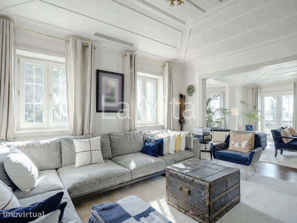 Apartamento T4 Duplex, em condomínio exclusivo no centro do Estoril.-7