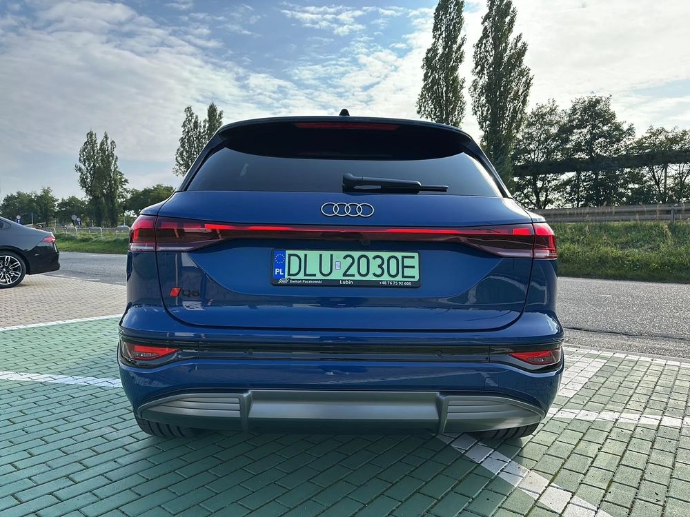 Etron Quattro 387KM Demo Lubin