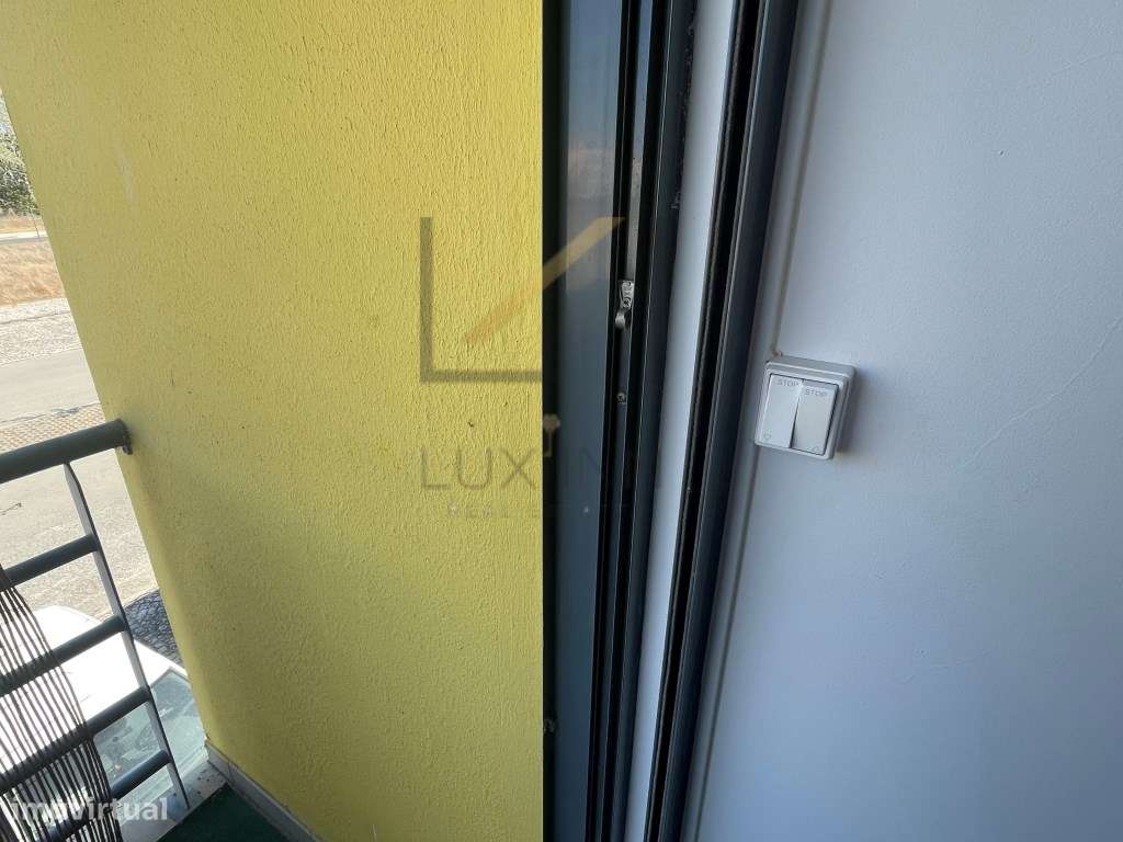 Apartamento T0, Mobilado e Equipado, Urb. Palmela VIllage situado n...-11