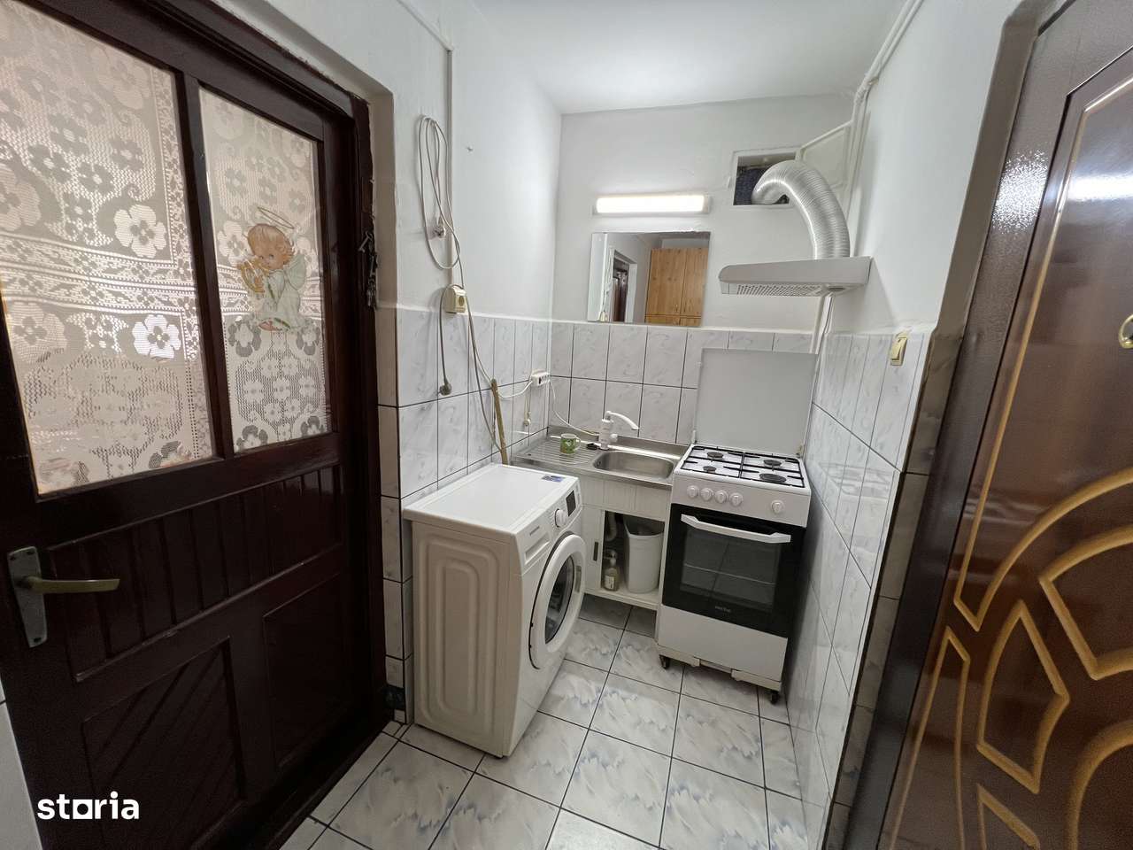 VAND garsoniera 1 camera, renovta, zona Lazaret-3