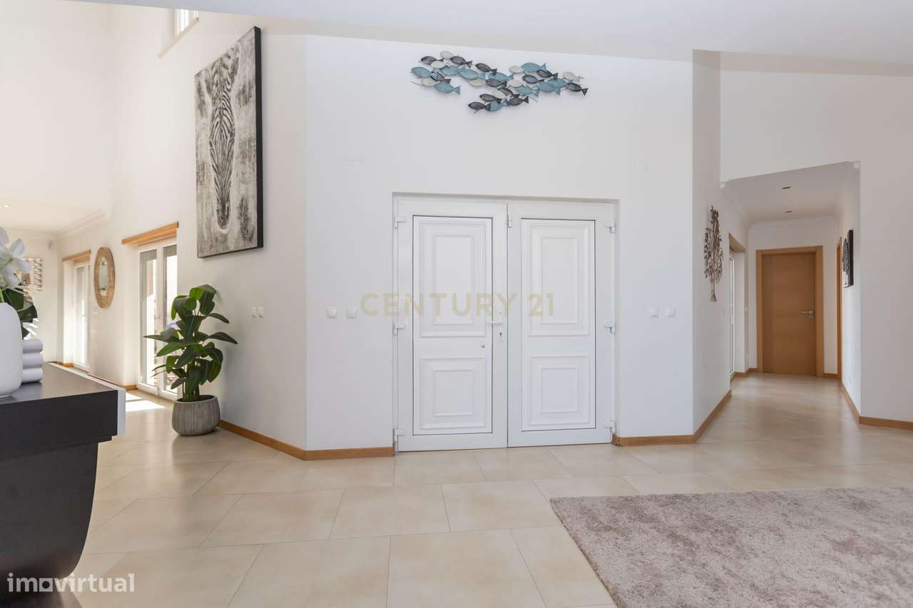 Moradia de Excelência em Vila Alegre | Fernão Ferro com Vista PANORAMI-34