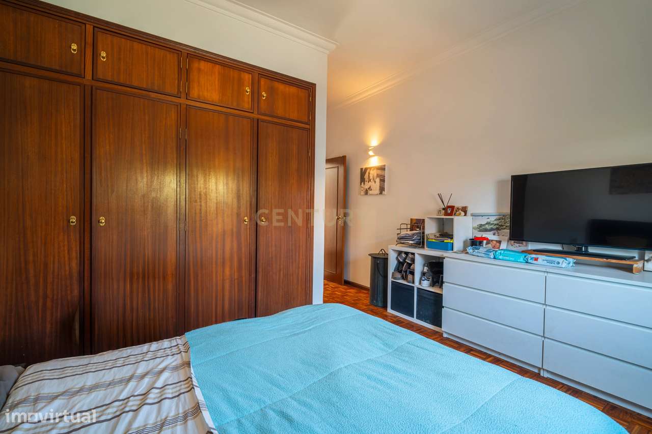 Espetacular Moradia em Cascais com Jardim e Piscina-15