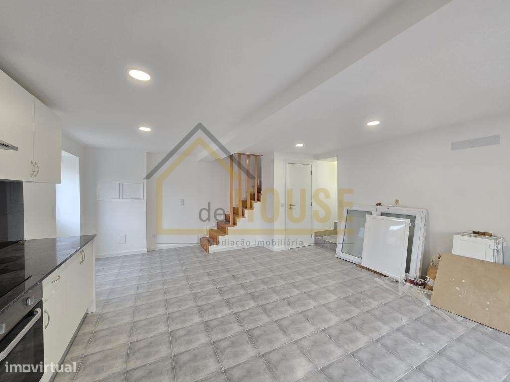 Moradia T3 com espaço exterior - Grande imagem: 4/21