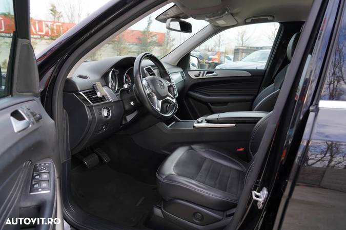 Mercedes-Benz ML 250 BlueTec 4MATIC Aut - 10