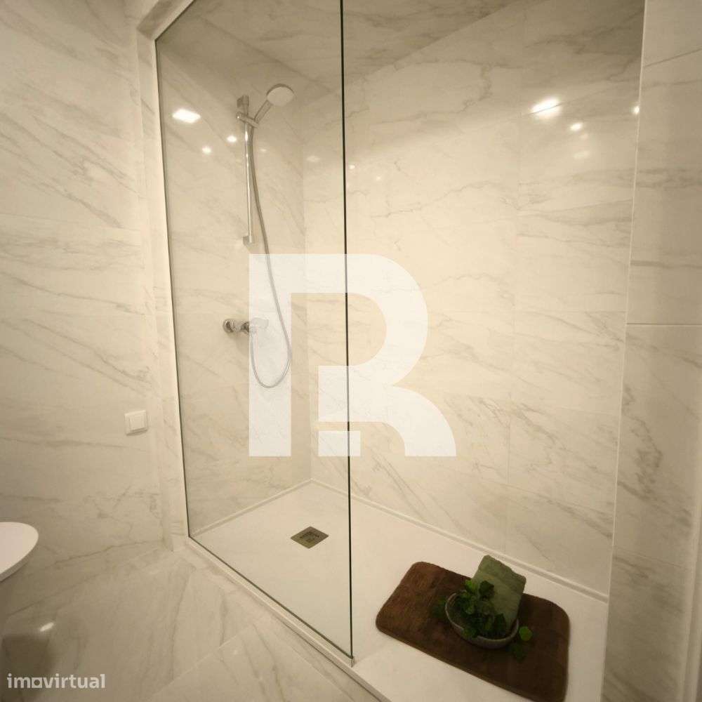 Apartamento T3 totalmente remodelado em Benfica-12