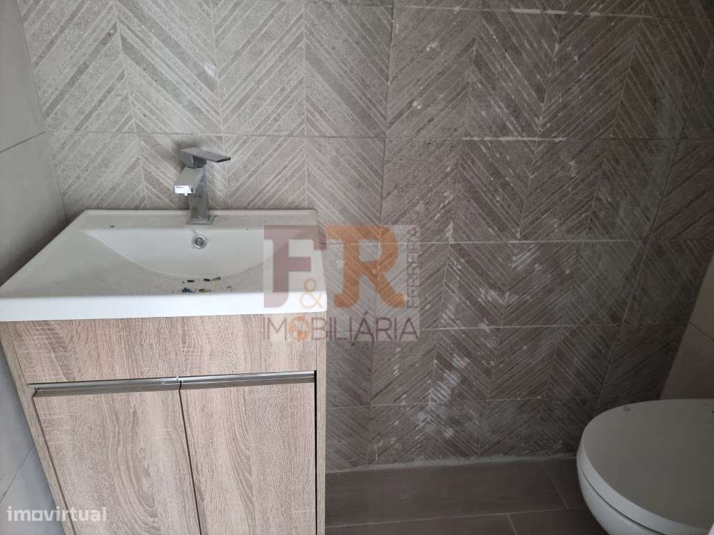 Moradias Geminada DuplexT3 com Pérgola. Pinhal do General. Fernão F...-18