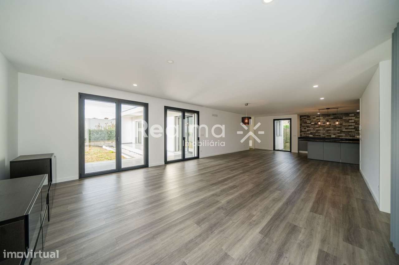 Moradia Térrea T3+Escritório em Este S.Mamede-Braga-14