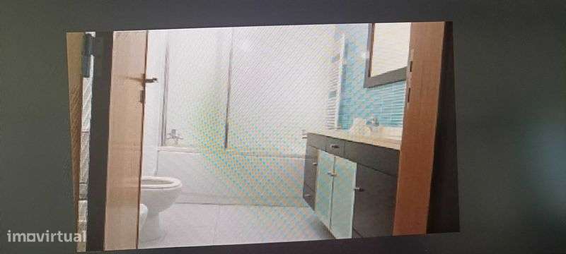 Apartamento T2 mobilado em frente Glicínias - Grande imagem: 4/7