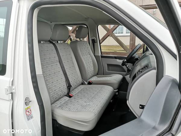 Volkswagen T5 2.0TDI DoKa - 11