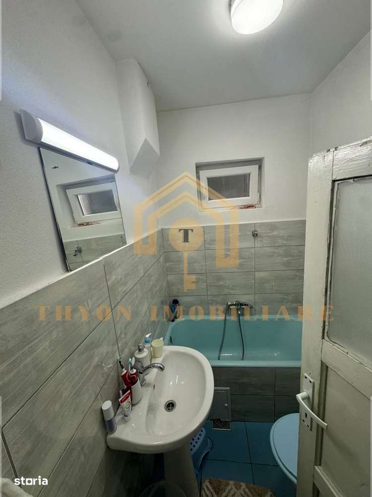 Casa de Vanzare Ultra Central-9