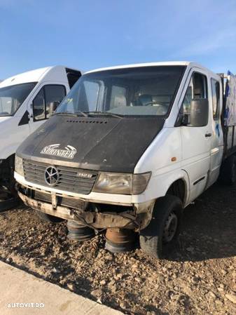 Dezmembrez Mercedes Sprinter 312D, an 1999, motor 2.3 - 2.9 TD - 1