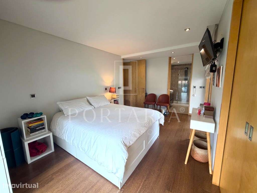 Apartamento T4 com terraço e garagem fechada em Aveiro-14
