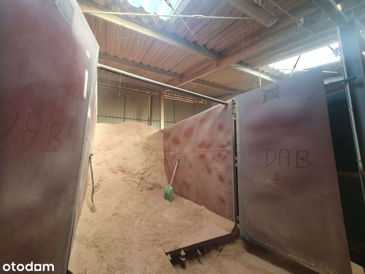 Działka z pełną infrastrukturą produkcyjną-10